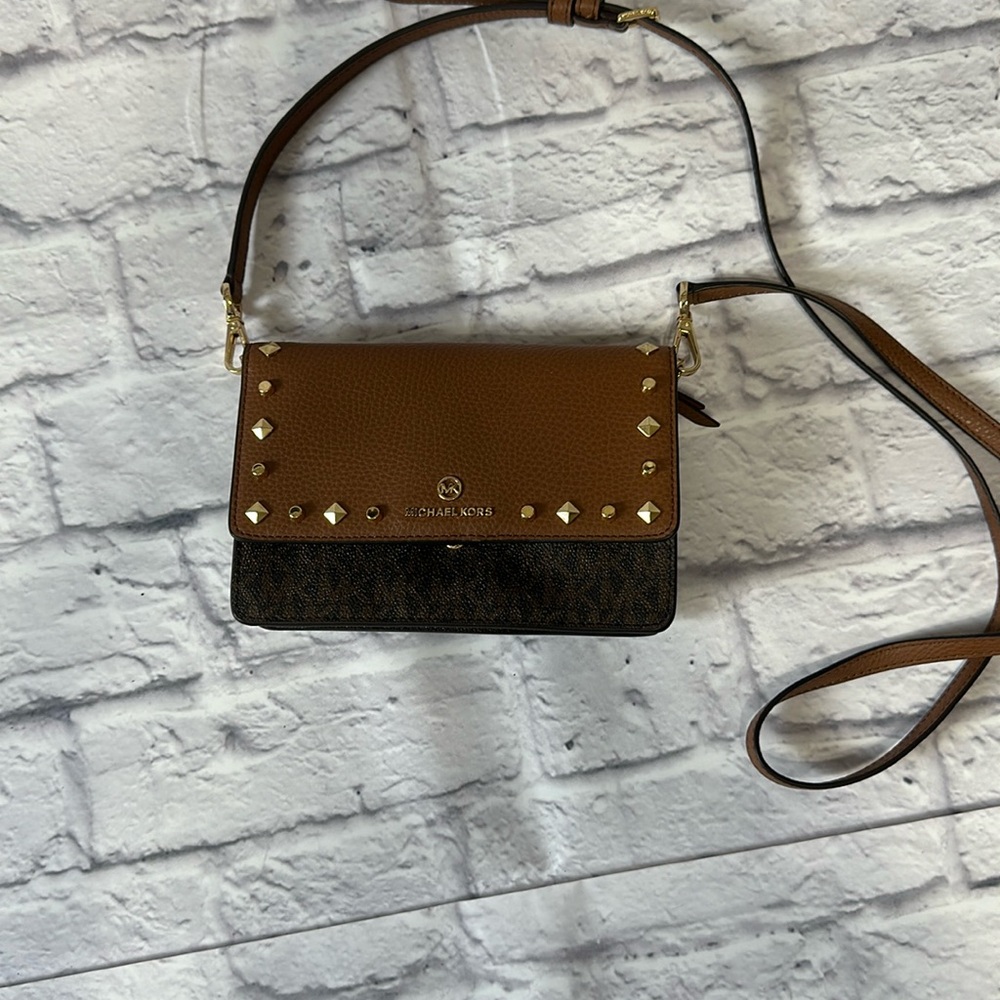 Brand New Michael Kors Wallet Crossbody